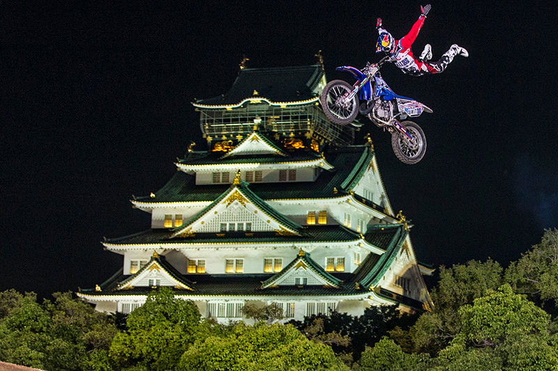 Photoshooting Red Bull X-fighters in the Land of The Rising Sun – Osaka / Japan