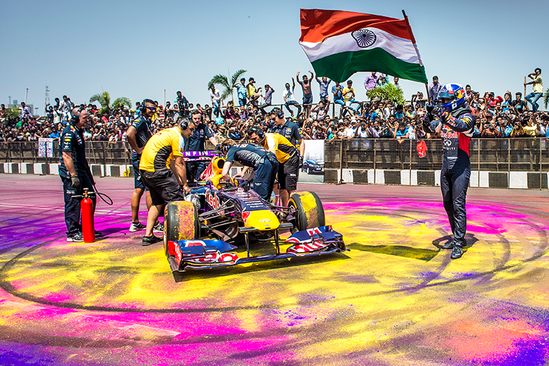 Red Bull F1 Showrun with David Coulthard - Hyderabad / India