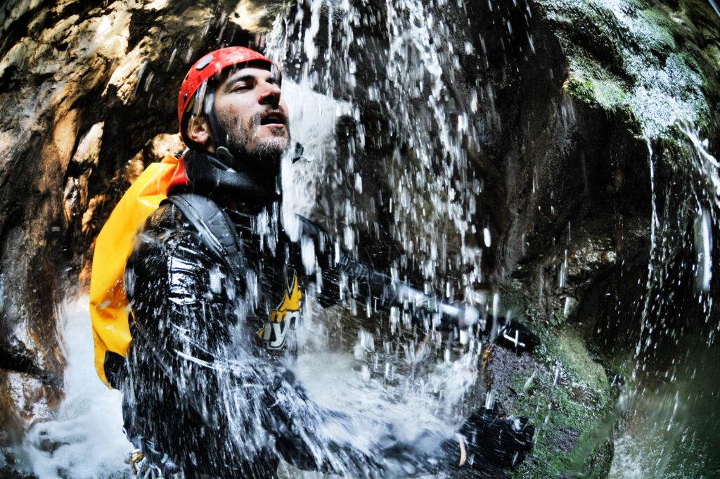 Extreme Canyoning - Nevidio