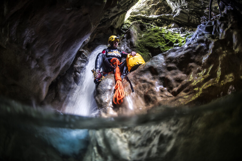 Extreme Canyoning - Nevidio